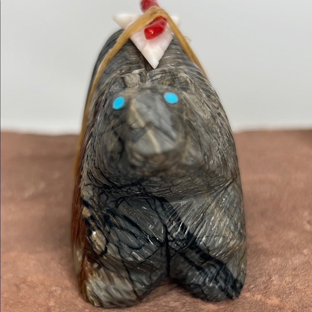 Picasso Marble Stone Bear Figurine. - Picture 3 of 4